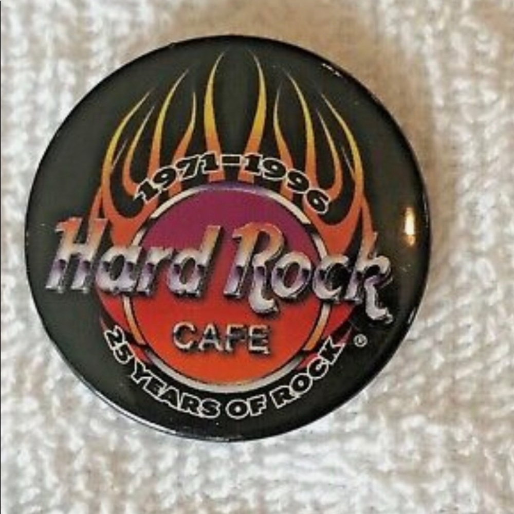 UNISEX Vintage 1971-1996 Hard Rock Cafe Pin 25 Years of Rock Anniversary Pin